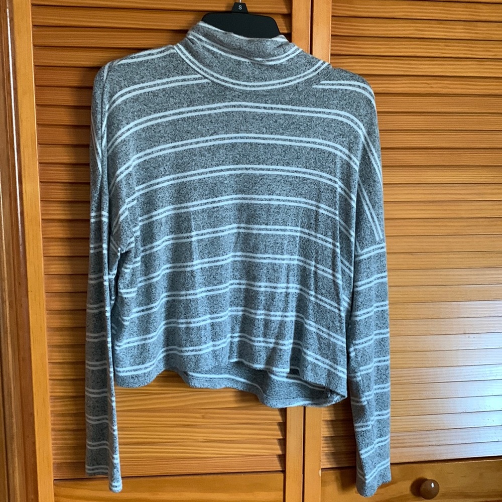 Caution to the wind gray and white stripped sweater size small